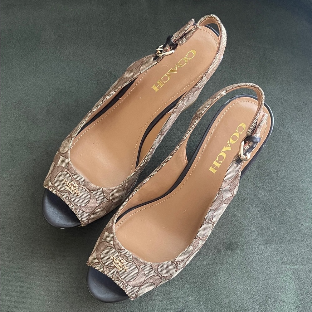 Coach Tan and Black Peep-Toe wedges